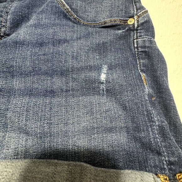 H&M & Denim Shorts Low Waist Dark Medium Blue Jeans Cuffed Cut Off Women sz 10 - Picture 8 of 11